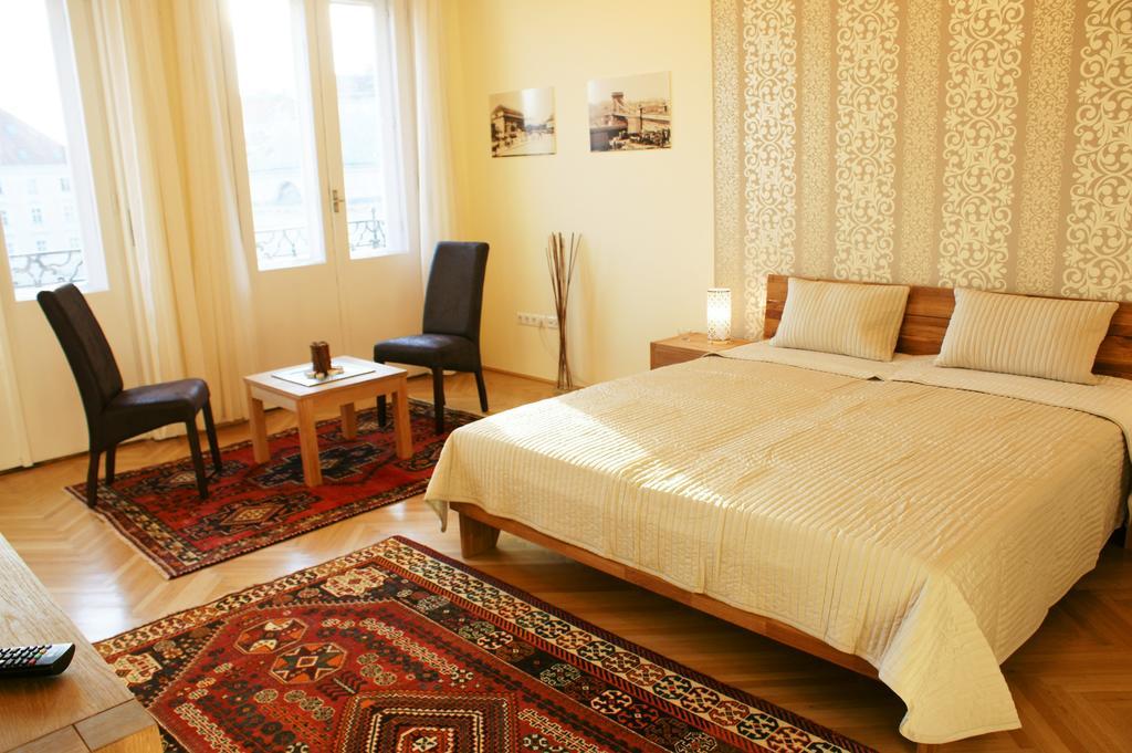 Supercentral Apartment Budapest Luaran gambar